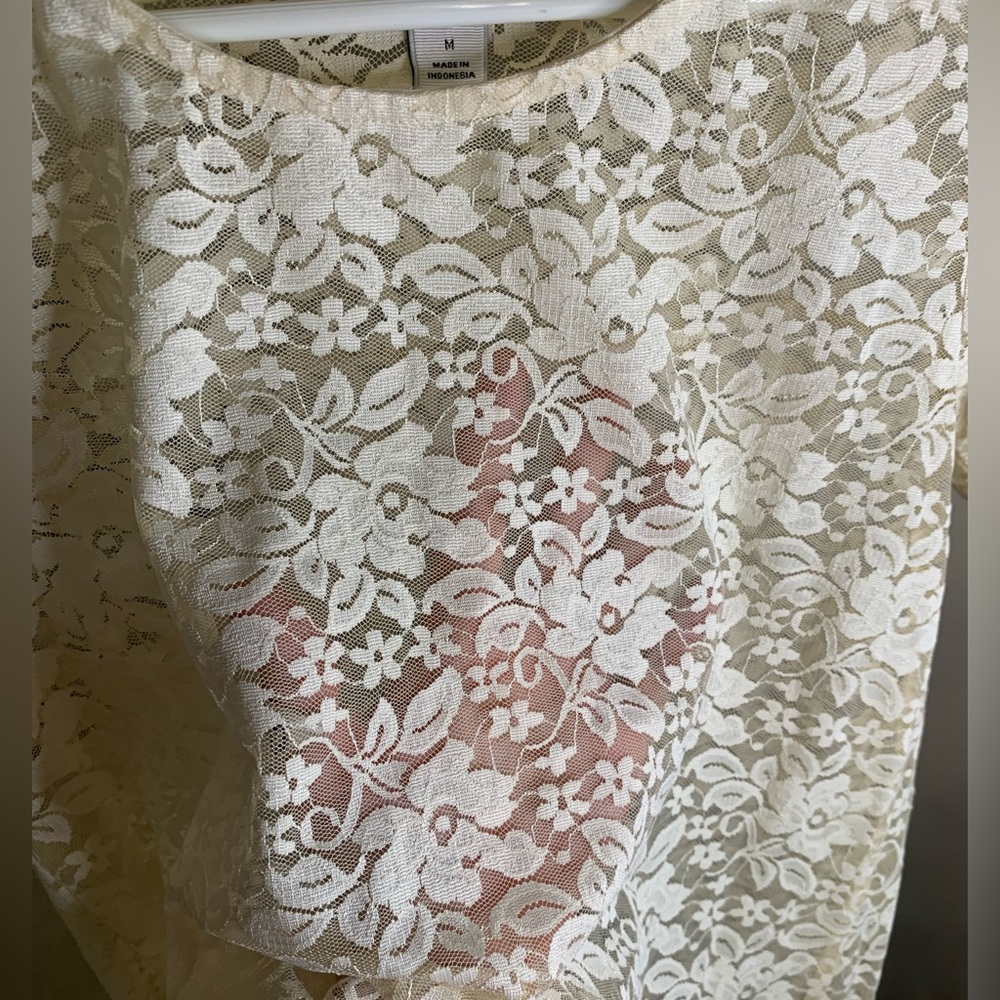 Lace Shell Top - Picture 3 of 6
